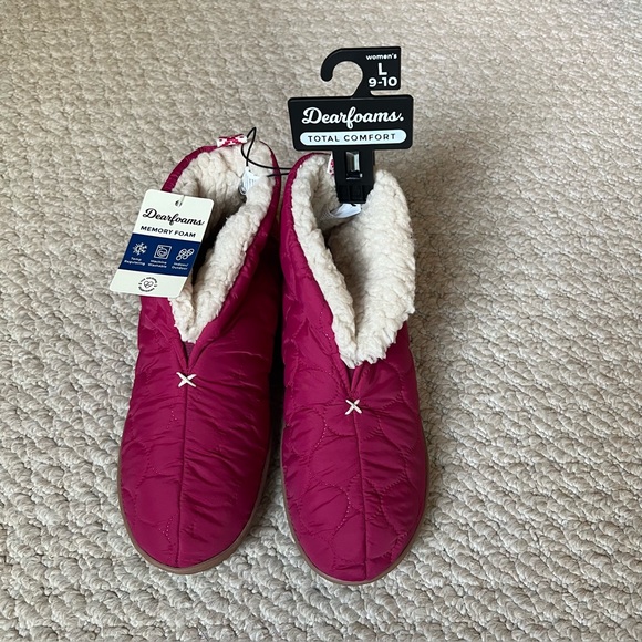 Dearfoams Women's Quilted Slippers - Berry - Picture 1 of 4